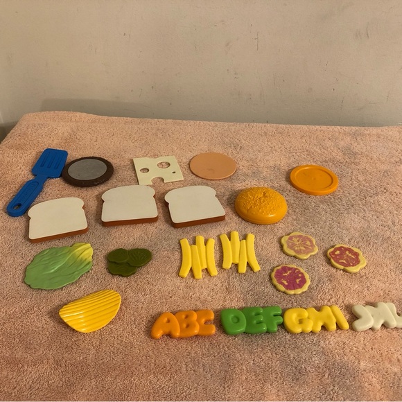 Vintage Fisher Price Fun With Food Play Food Lot of 21 Pieces